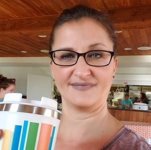 Meet your Posher, Amy